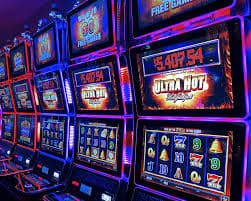 Overview of jlcc platform sections including slots, sports betting, bingo and VIP for Filipino players